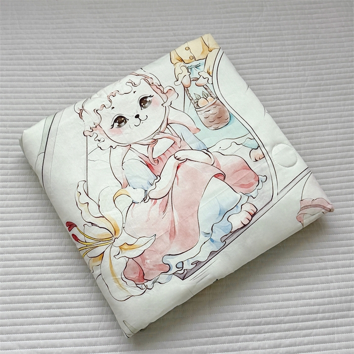 91家纺网 家纺一手货源 找家纺 萌宝家纺 2026新款母婴风全棉60S贡缎大豆夏被幼儿园纯棉夏凉被三件套 天鹅湖