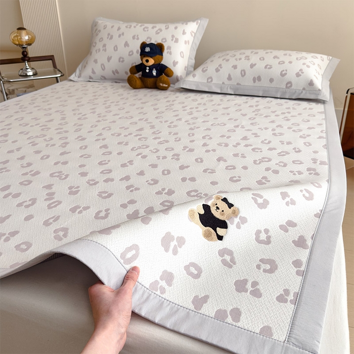 宜派家纺 2026新款A类母婴级ins清新冰豆豆小熊刺绣凉感值过0.21夏季冰丝席凉席夏天 小熊豹豹-浅粉-床席