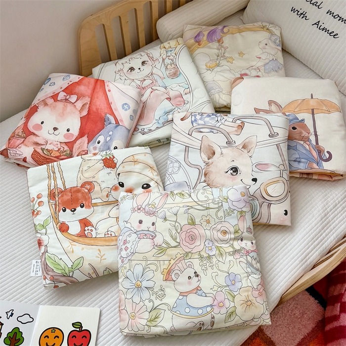 91家纺网 家纺一手货源 找家纺 萌宝家纺 2026新款母婴风全棉60S贡缎大豆夏被幼儿园纯棉夏凉被三件套 甜梦蛋糕