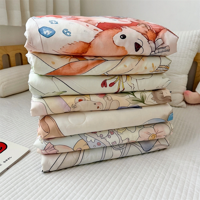 91家纺网 家纺一手货源 找家纺 萌宝家纺 2026新款母婴风全棉60S贡缎大豆夏被幼儿园纯棉夏凉被三件套 甜梦蛋糕