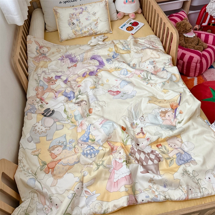 91家纺网 家纺一手货源 找家纺 萌宝家纺 2026新款母婴风全棉60S贡缎大豆夏被幼儿园纯棉夏凉被三件套 星月绮梦