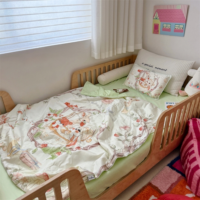 91家纺网 家纺一手货源 找家纺 萌宝家纺 2026新款母婴风全棉60S贡缎大豆夏被幼儿园纯棉夏凉被三件套 摇篮兔