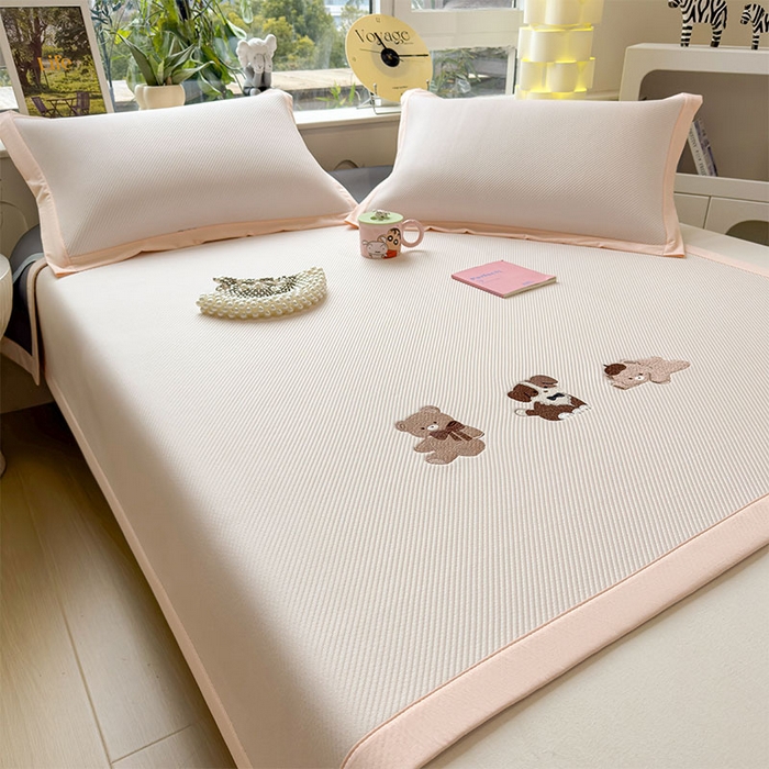 91家纺网 家纺一手货源 找家纺 宜派家纺 2026新款可机洗冰豆豆冰丝席凉席a类母婴级婴儿可用凉感值过0.21夏天床笠款软席子夏季 软萌小熊-床席