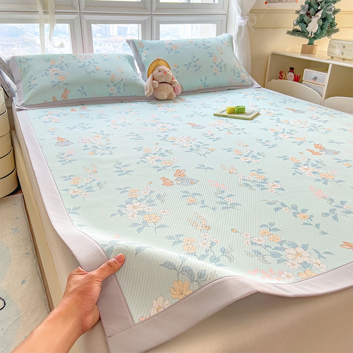 91家纺网 家纺一手货源 找家纺 宜派家纺 2026新款夏季花卉冰丝凉席床笠凉感值过0.21单件夏天冰豆豆A类可机洗学生宿舍空调软席 丛林小兔-床席