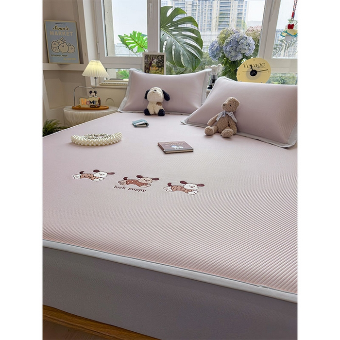 91家纺网 家纺一手货源 找家纺 宜派家纺 2026新款可机洗冰豆豆冰丝席凉席a类母婴级婴儿可用凉感值过0.21夏天床笠款软席子夏季 趴趴狗-床笠