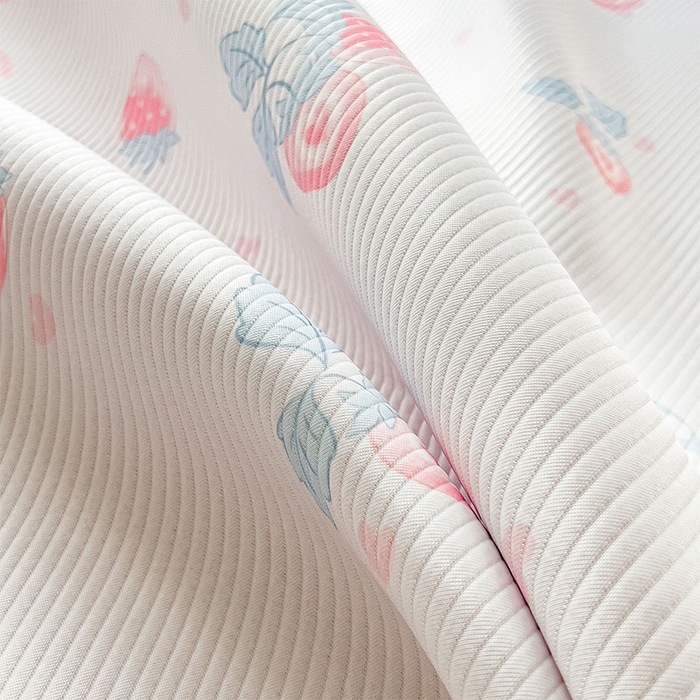 91家纺网 家纺一手货源 找家纺 宜派家纺 2026新款夏季花卉冰丝凉席床笠凉感值过0.21单件夏天冰豆豆A类可机洗学生宿舍空调软席 草莓甜心-床席