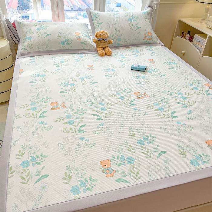 91家纺网 家纺一手货源 找家纺 宜派家纺 2026新款夏季花卉冰丝凉席床笠凉感值过0.21单件夏天冰豆豆A类可机洗学生宿舍空调软席 丛林小熊-床席