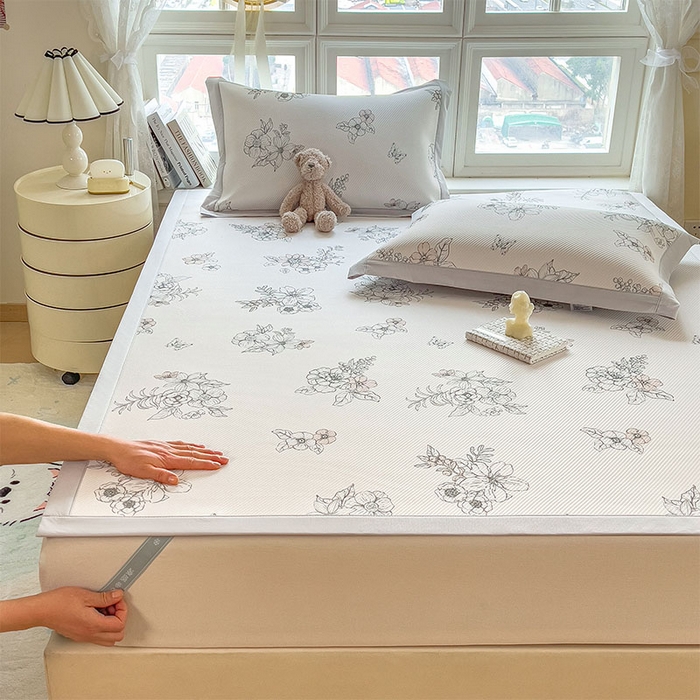 91家纺网 家纺一手货源 找家纺 宜派家纺 2026新款夏季花卉冰丝凉席床笠凉感值过0.21单件夏天冰豆豆A类可机洗学生宿舍空调软席 花影-床席