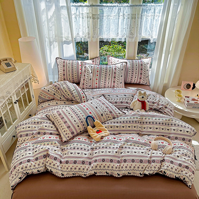 91家纺网 家纺一手货源 找家纺 梵希雅 2026新款费尔岛风贝壳边泡芙棉四件套床单被套宿舍三件套单品 红棕萌犬