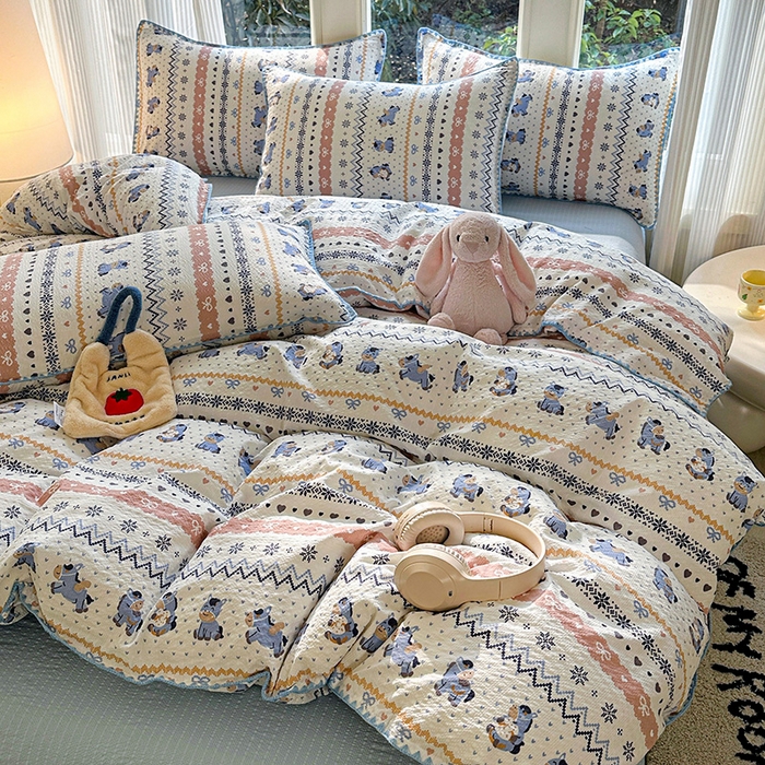 91家纺网 家纺一手货源 找家纺 梵希雅 2026新款费尔岛风贝壳边泡芙棉四件套床单被套宿舍三件套单品 雾蓝自由马