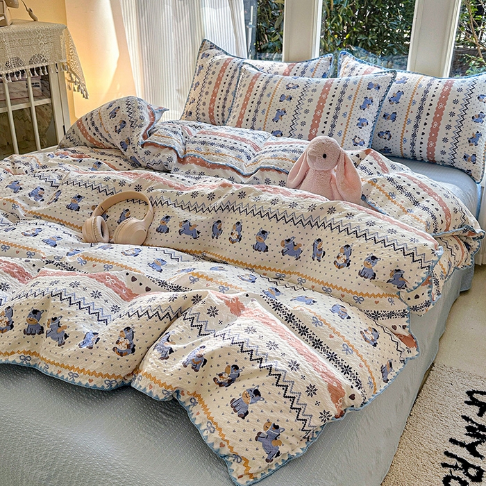 91家纺网 家纺一手货源 找家纺 梵希雅 2026新款费尔岛风贝壳边泡芙棉四件套床单被套宿舍三件套单品 雾蓝自由马