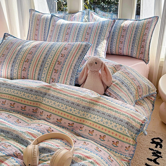 91家纺网 家纺一手货源 找家纺 梵希雅 2026新款费尔岛风贝壳边泡芙棉四件套床单被套宿舍三件套单品 甜粉摇马