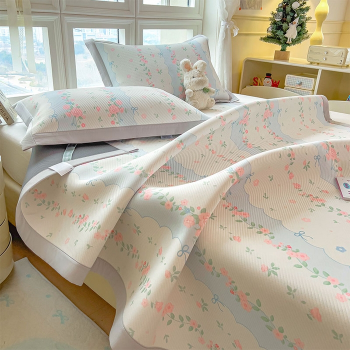 91家纺网 家纺一手货源 找家纺 宜派家纺 2026新款夏季花卉冰丝凉席床笠凉感值过0.21单件夏天冰豆豆A类可机洗学生宿舍空调软席 花知晓-床席