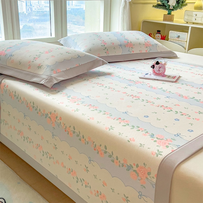 91家纺网 家纺一手货源 找家纺 宜派家纺 2026新款夏季花卉冰丝凉席床笠凉感值过0.21单件夏天冰豆豆A类可机洗学生宿舍空调软席 花知晓-床席