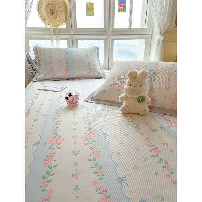 91家纺网 家纺一手货源 找家纺 宜派家纺 2026新款夏季花卉冰丝凉席床笠凉感值过0.21单件夏天冰豆豆A类可机洗学生宿舍空调软席 花知晓-床席