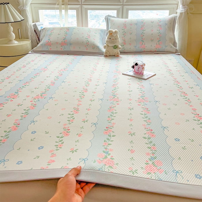 91家纺网 家纺一手货源 找家纺 宜派家纺 2026新款夏季花卉冰丝凉席床笠凉感值过0.21单件夏天冰豆豆A类可机洗学生宿舍空调软席 花知晓-床席