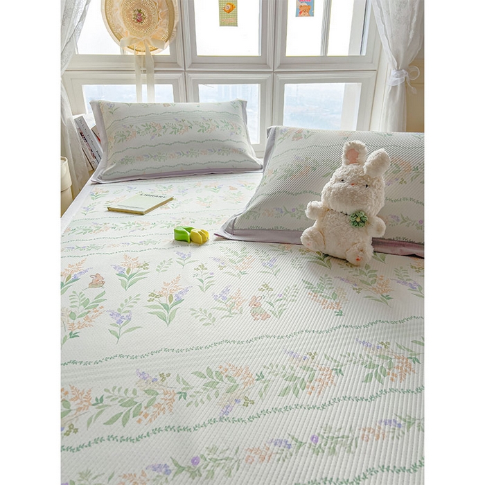 91家纺网 家纺一手货源 找家纺 宜派家纺 2026新款夏季花卉冰丝凉席床笠凉感值过0.21单件夏天冰豆豆A类可机洗学生宿舍空调软席 洛克庄园-床席