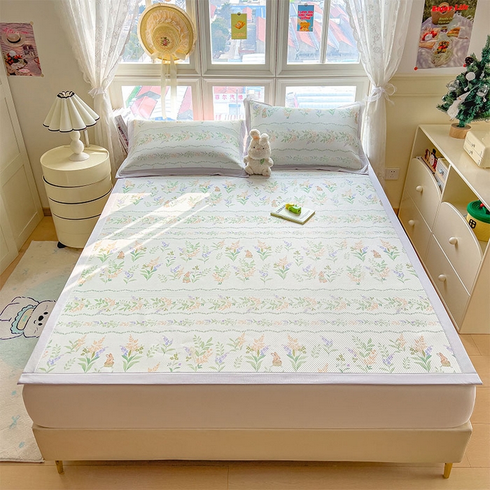 91家纺网 家纺一手货源 找家纺 宜派家纺 2026新款夏季花卉冰丝凉席床笠凉感值过0.21单件夏天冰豆豆A类可机洗学生宿舍空调软席 洛克庄园-床席