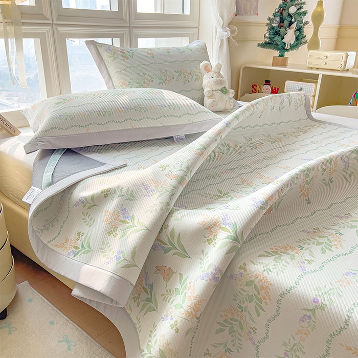 91家纺网 家纺一手货源 找家纺 宜派家纺 2026新款夏季花卉冰丝凉席床笠凉感值过0.21单件夏天冰豆豆A类可机洗学生宿舍空调软席 洛克庄园-床席