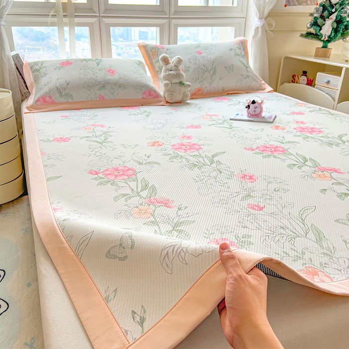 91家纺网 家纺一手货源 找家纺 宜派家纺 2026新款夏季花卉冰丝凉席床笠凉感值过0.21单件夏天冰豆豆A类可机洗学生宿舍空调软席 牡丹粉-床席