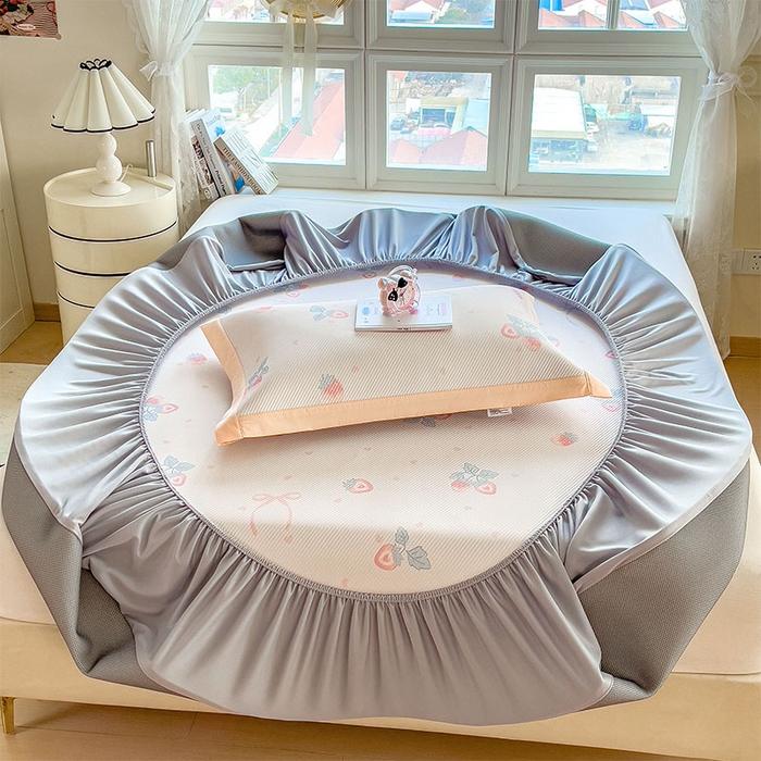 91家纺网 家纺一手货源 找家纺 宜派家纺 2026新款夏季花卉冰丝凉席床笠凉感值过0.21单件夏天冰豆豆A类可机洗学生宿舍空调软席 草莓甜心-床笠