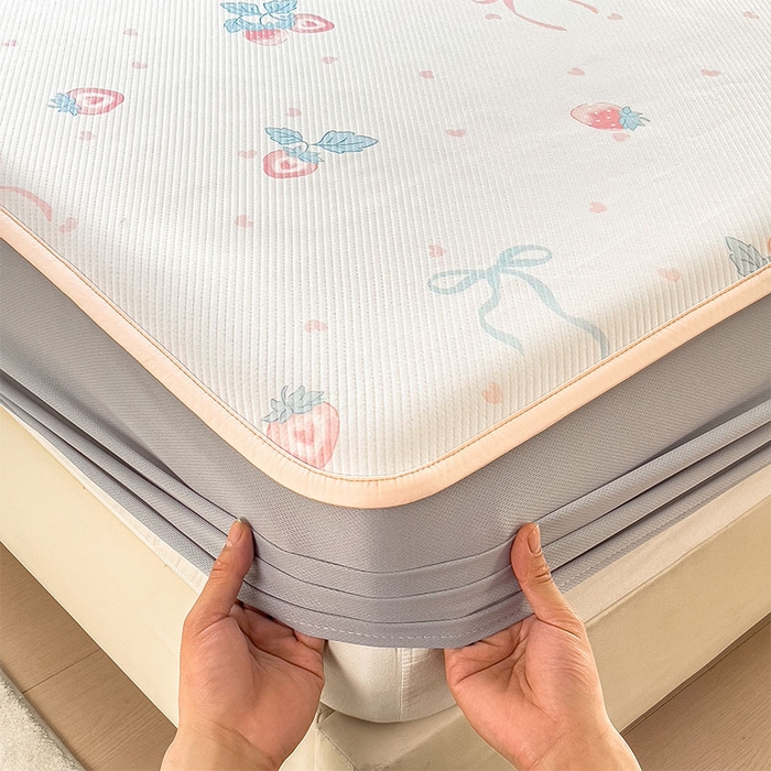 91家纺网 家纺一手货源 找家纺 宜派家纺 2026新款夏季花卉冰丝凉席床笠凉感值过0.21单件夏天冰豆豆A类可机洗学生宿舍空调软席 草莓甜心-床笠