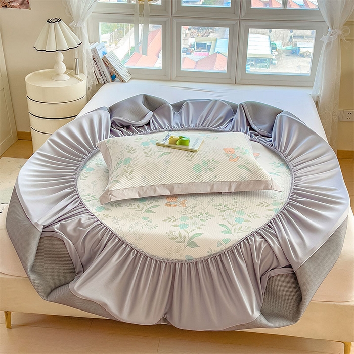 91家纺网 家纺一手货源 找家纺 宜派家纺 2026新款夏季花卉冰丝凉席床笠凉感值过0.21单件夏天冰豆豆A类可机洗学生宿舍空调软席 丛林小熊-床笠