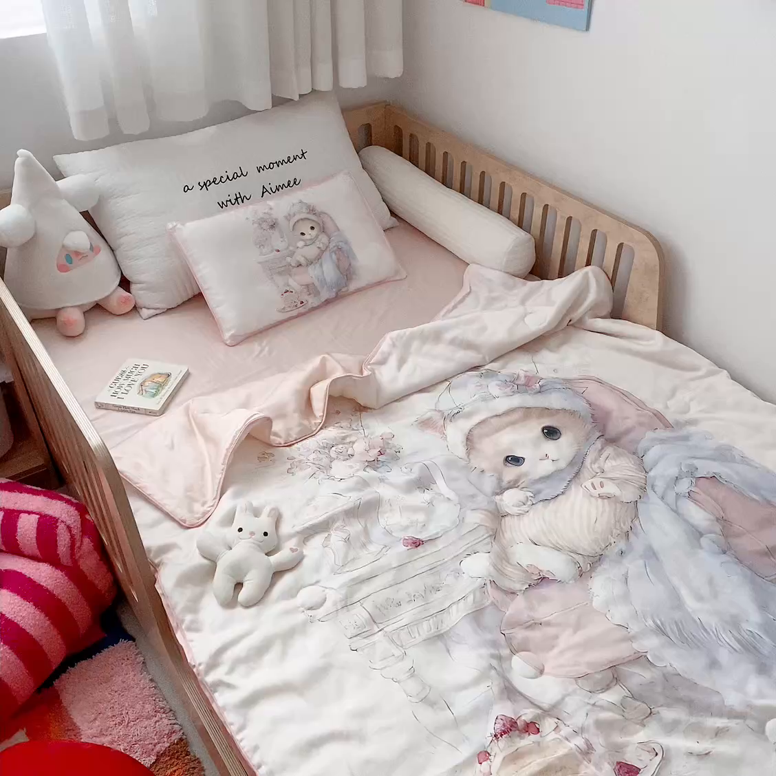 91家纺网 家纺一手货源 找家纺 萌宝家纺 2026新款60S兰精天丝儿童夏被幼儿园大豆夏凉被三件套 淑女猫咪