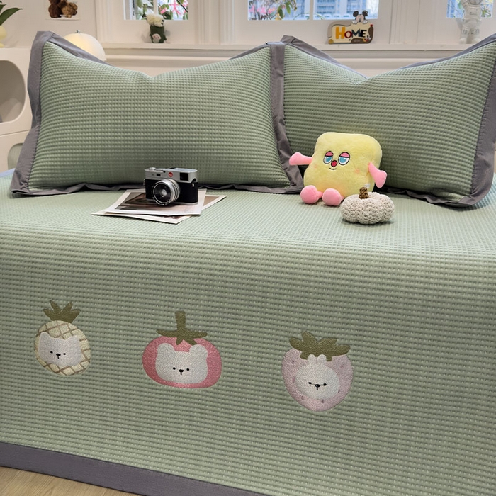 91家纺网 家纺一手货源 找家纺 宜派家纺 2026新款乙纶冰豆豆凉席卡通刺绣印花小红书爆款凉豆豆绣花床席凉感值过0.21冰丝席 奶冻喵-果绿-床席