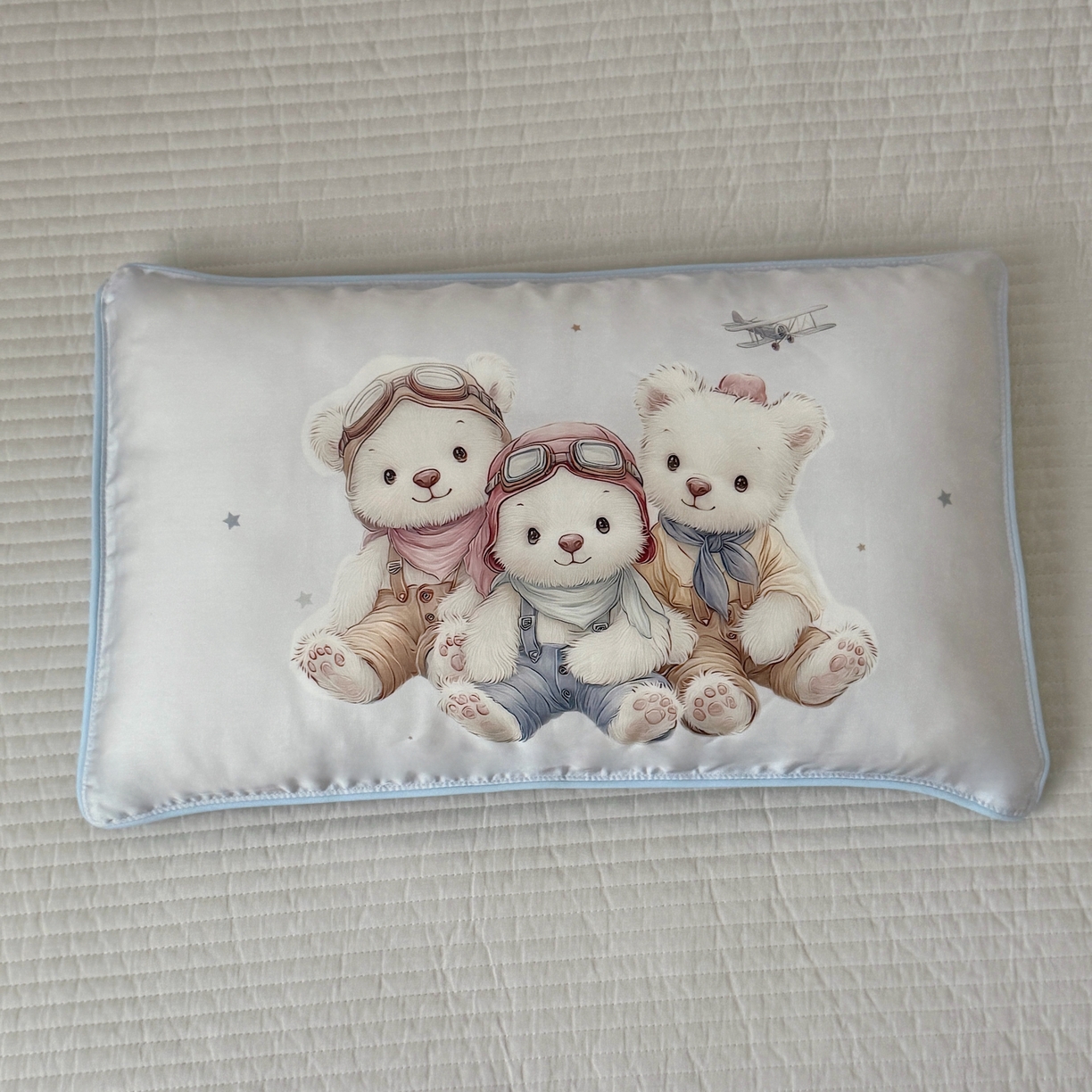 91家纺网 家纺一手货源 找家纺 萌宝家纺 2026新款60S兰精天丝儿童枕套幼儿园枕头 飞机小熊