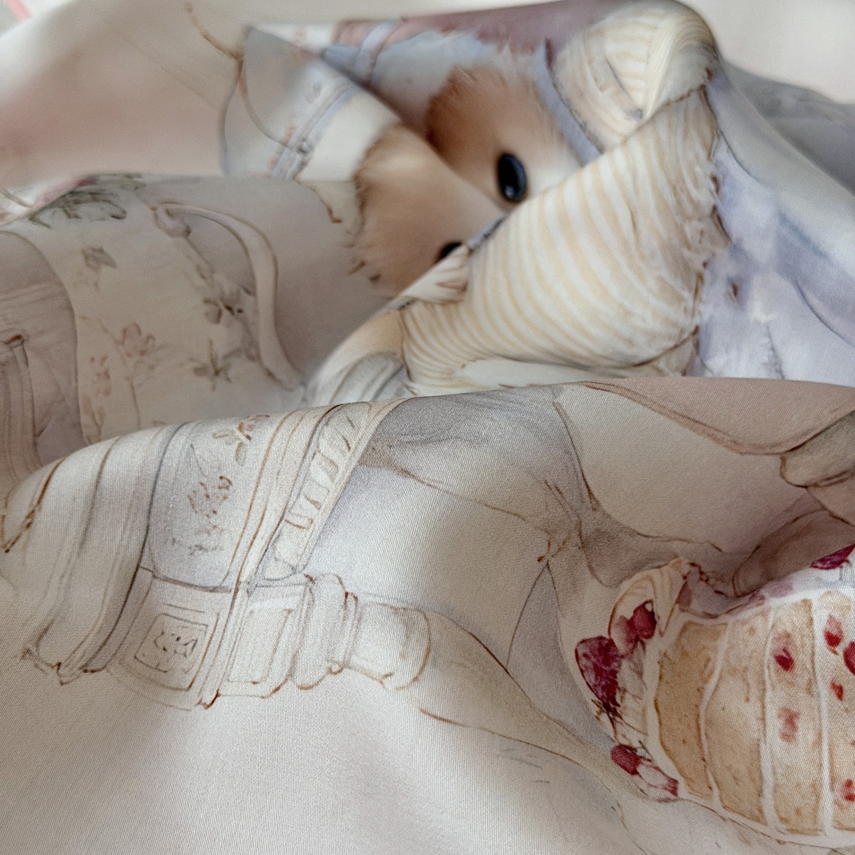 91家纺网 家纺一手货源 找家纺 萌宝家纺 2026新款60S兰精天丝儿童枕套幼儿园枕头 淑女小猫