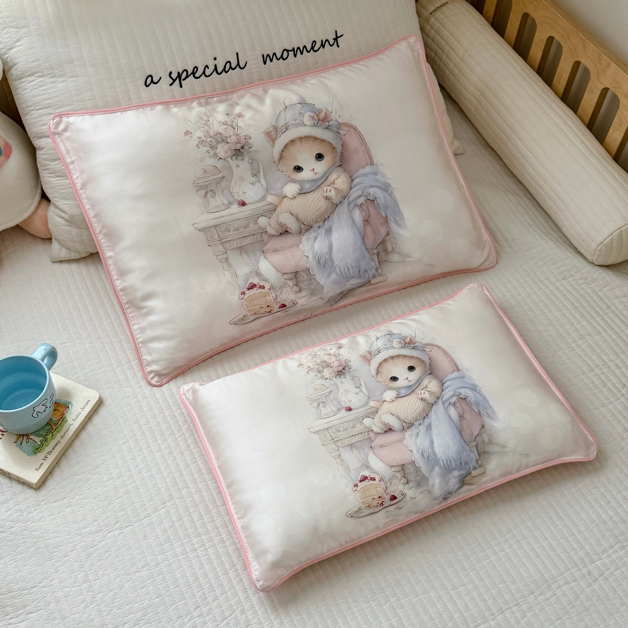 91家纺网 家纺一手货源 找家纺 萌宝家纺 2026新款60S兰精天丝儿童枕套幼儿园枕头 淑女小猫