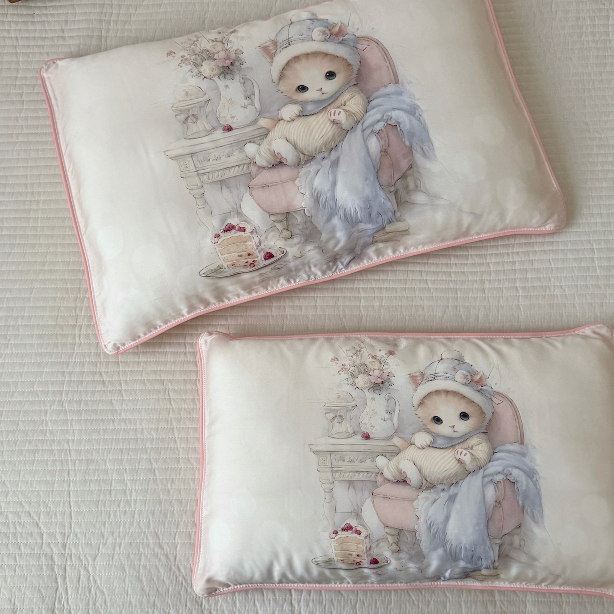 91家纺网 家纺一手货源 找家纺 萌宝家纺 2026新款60S兰精天丝儿童枕套幼儿园枕头 淑女小猫