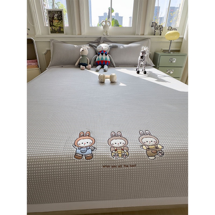 91家纺网 家纺一手货源 找家纺 宜派家纺 2026新款乙纶冰豆豆凉席卡通刺绣印花小红书爆款凉豆豆绣花床席凉感值过0.21冰丝席 兔免星人-床席