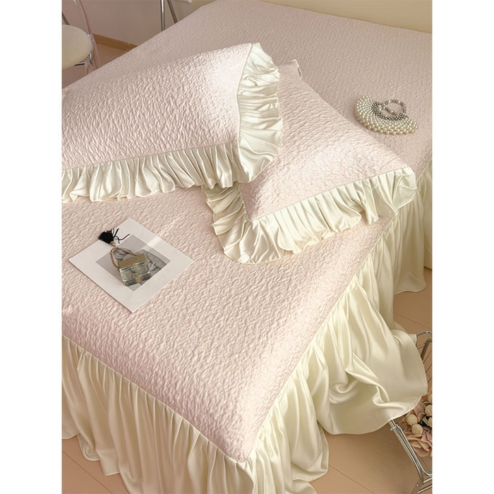 91家纺网 家纺一手货源 找家纺 宜派家纺 2026新款夏季凉感公主风冰豆豆花边凉席床裙款凉感值过0.21三件套可机洗冰丝空调软席子 豆豆物语-芭蕾粉-床裙