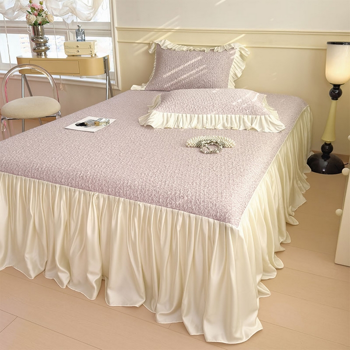 91家纺网 家纺一手货源 找家纺 宜派家纺 2026新款夏季凉感公主风冰豆豆花边凉席床裙款凉感值过0.21三件套可机洗冰丝空调软席子 豆豆物语-流连紫-床裙