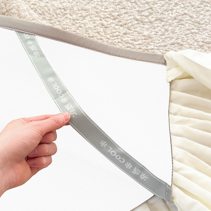 91家纺网 家纺一手货源 找家纺 宜派家纺 2026新款夏季凉感公主风冰豆豆花边凉席床裙款凉感值过0.21三件套可机洗冰丝空调软席子 豆豆物语-奶咖-床裙