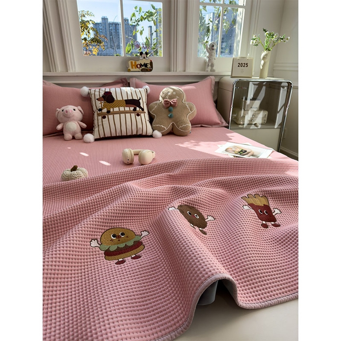 91家纺网 家纺一手货源 找家纺 宜派家纺 2026新款乙纶冰豆豆凉席卡通刺绣印花小红书爆款凉豆豆绣花床席凉感值过0.21冰丝席 可可喵派-床笠