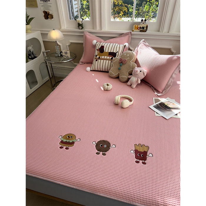 91家纺网 家纺一手货源 找家纺 宜派家纺 2026新款乙纶冰豆豆凉席卡通刺绣印花小红书爆款凉豆豆绣花床席凉感值过0.21冰丝席 可可喵派-床笠