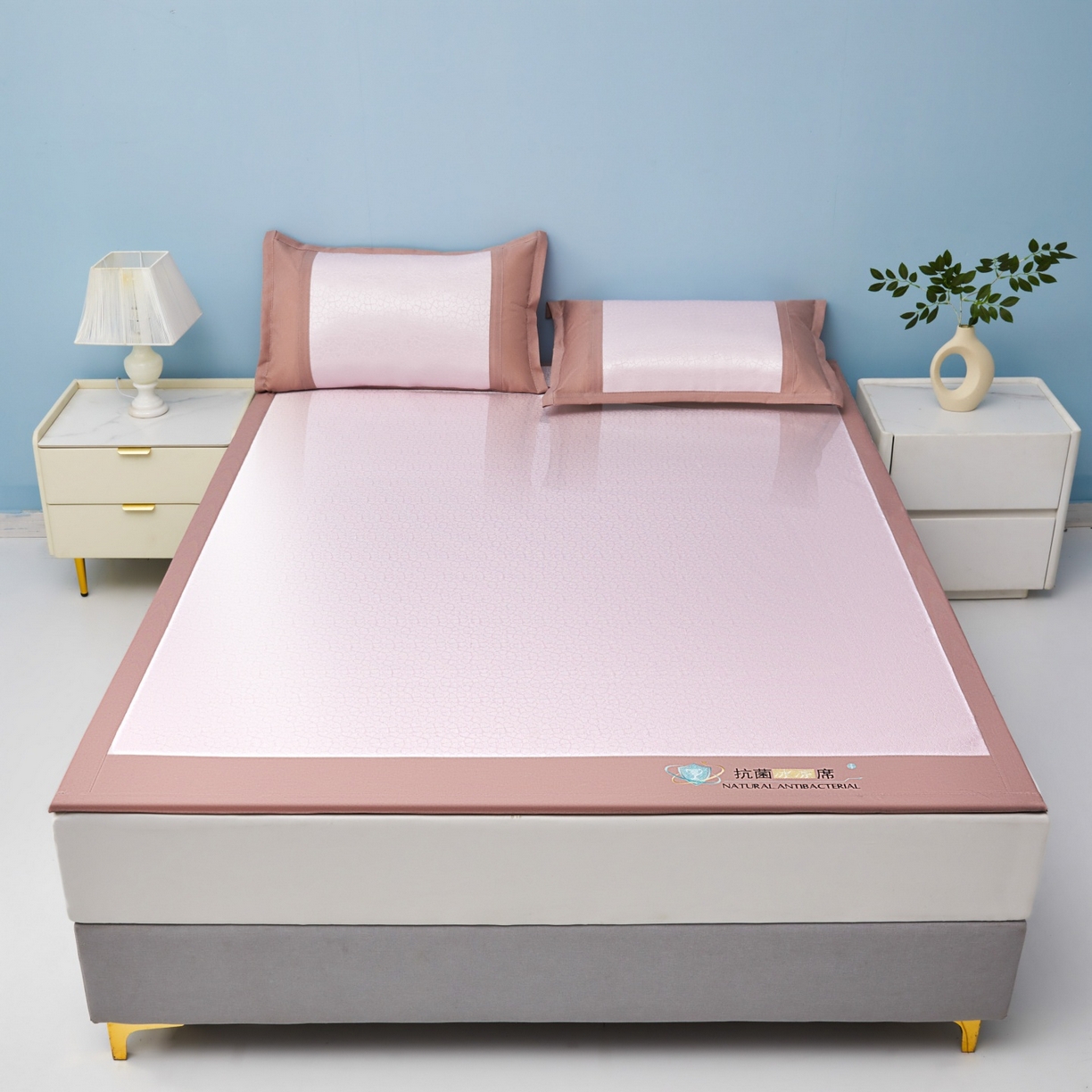 91家纺网 家纺一手货源 找家纺 航途席业 2026新款抗菌提花冰丝席-心相依 心相依-粉床席款