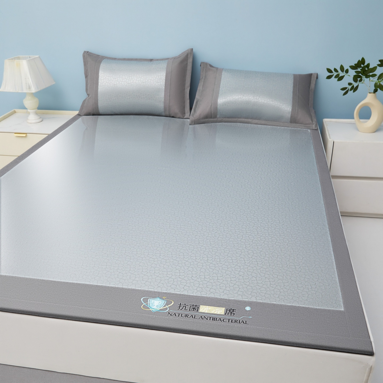 91家纺网 家纺一手货源 找家纺 航途席业 2026新款抗菌提花冰丝席-心相依 心相依-灰床席款