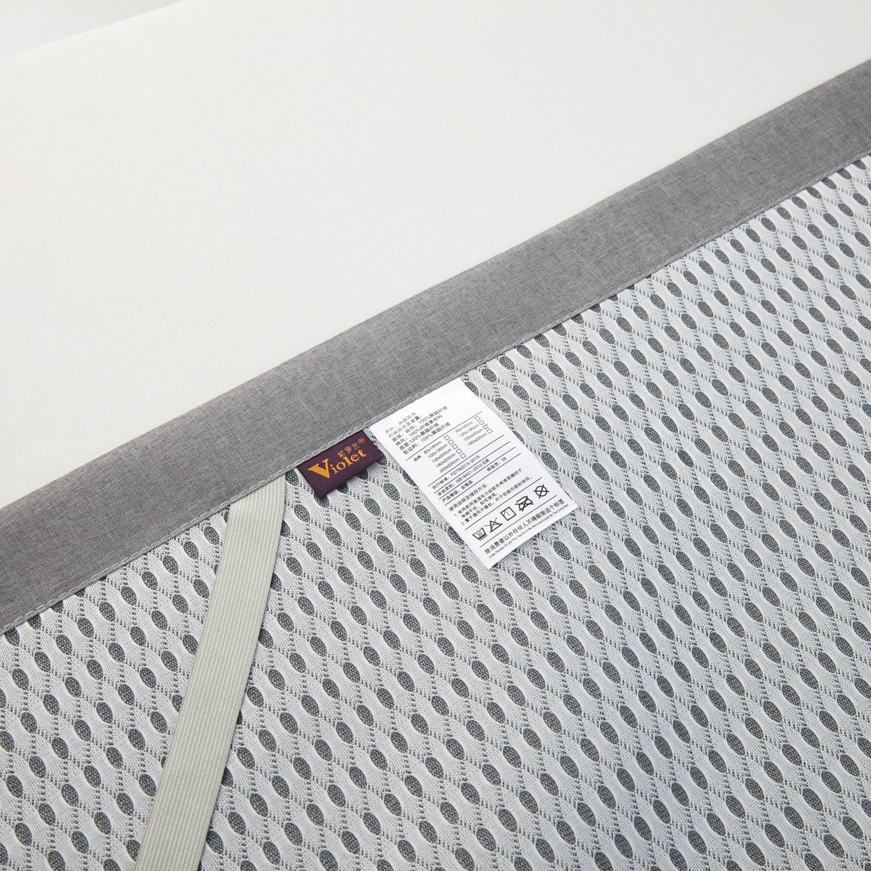 91家纺网 家纺一手货源 找家纺 航途席业 2026新款抗菌提花冰丝席-心相依 心相依-灰床席款