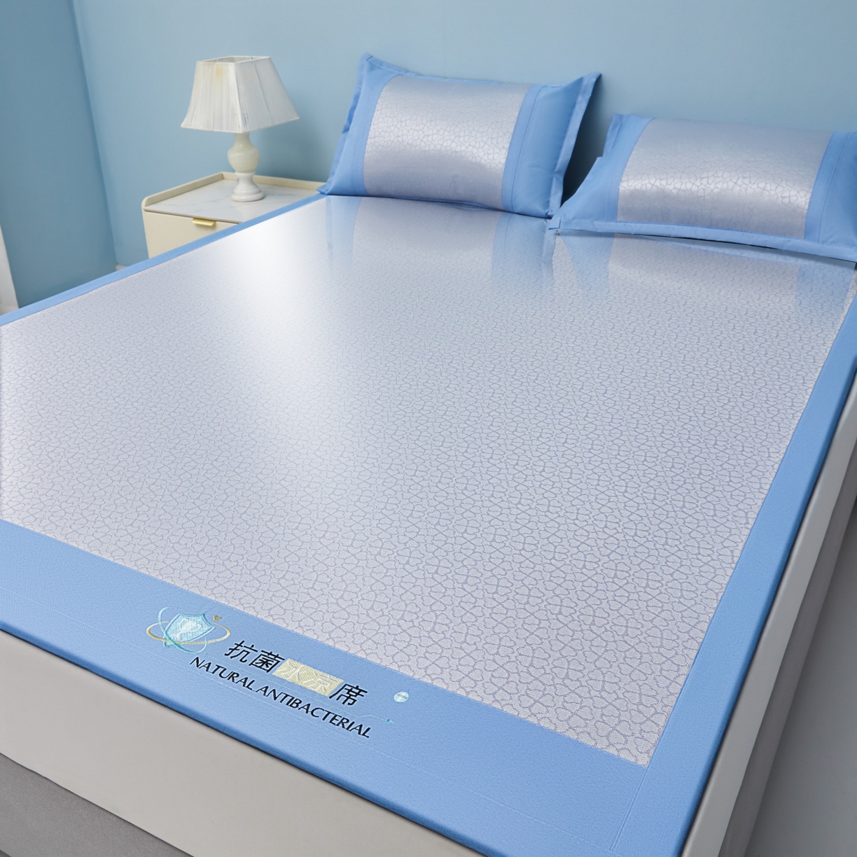 91家纺网 家纺一手货源 找家纺 航途席业 2026新款抗菌提花冰丝席-心相依 心相依-蓝床席款