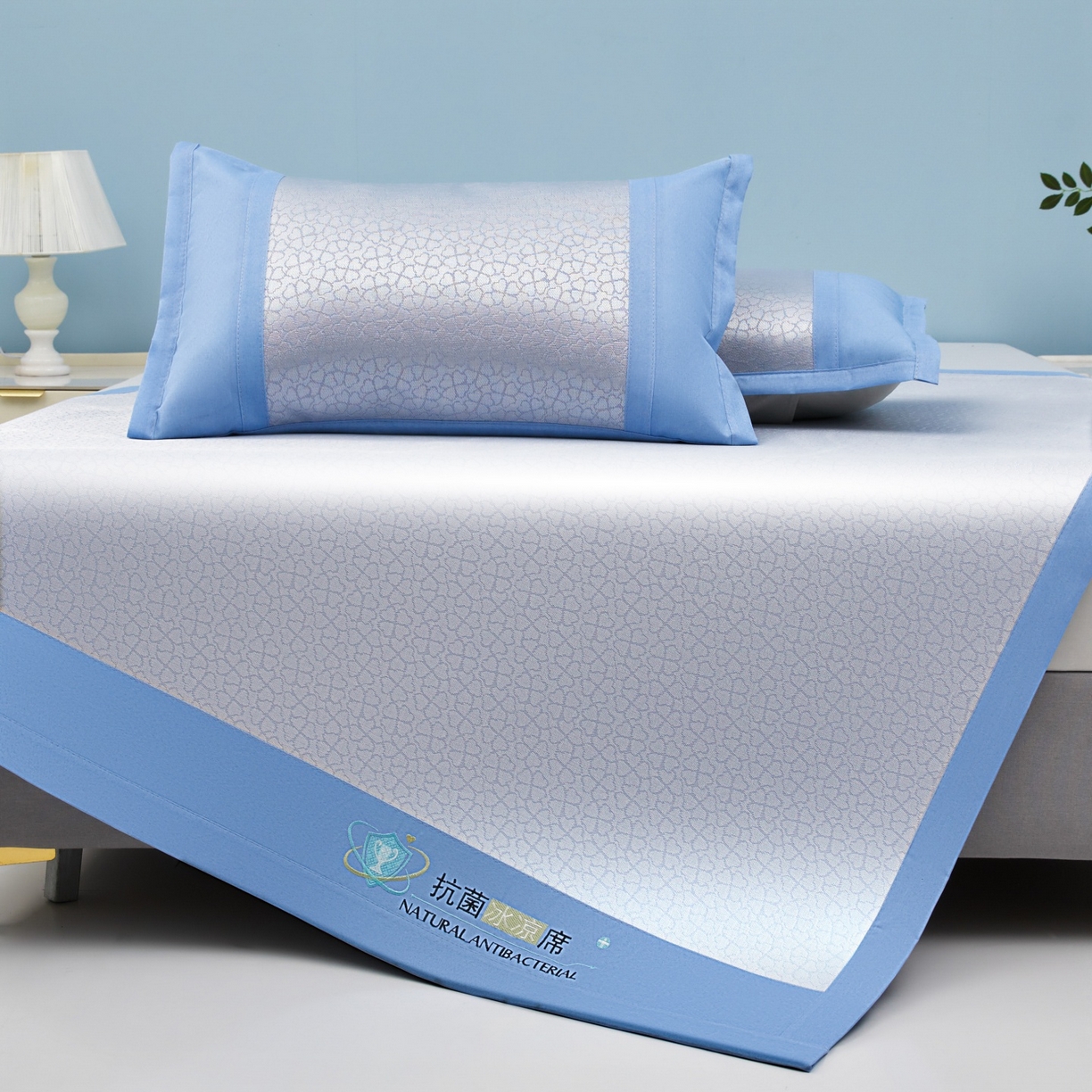 91家纺网 家纺一手货源 找家纺 航途席业 2026新款抗菌提花冰丝席-心相依 心相依-蓝床席款