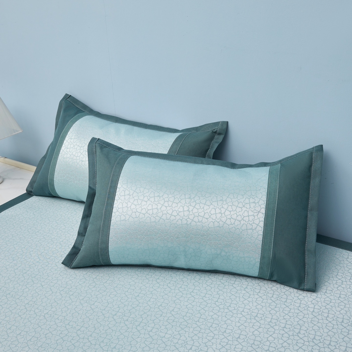 91家纺网 家纺一手货源 找家纺 航途席业 2026新款抗菌提花冰丝席-心相依 心相依-绿床席款