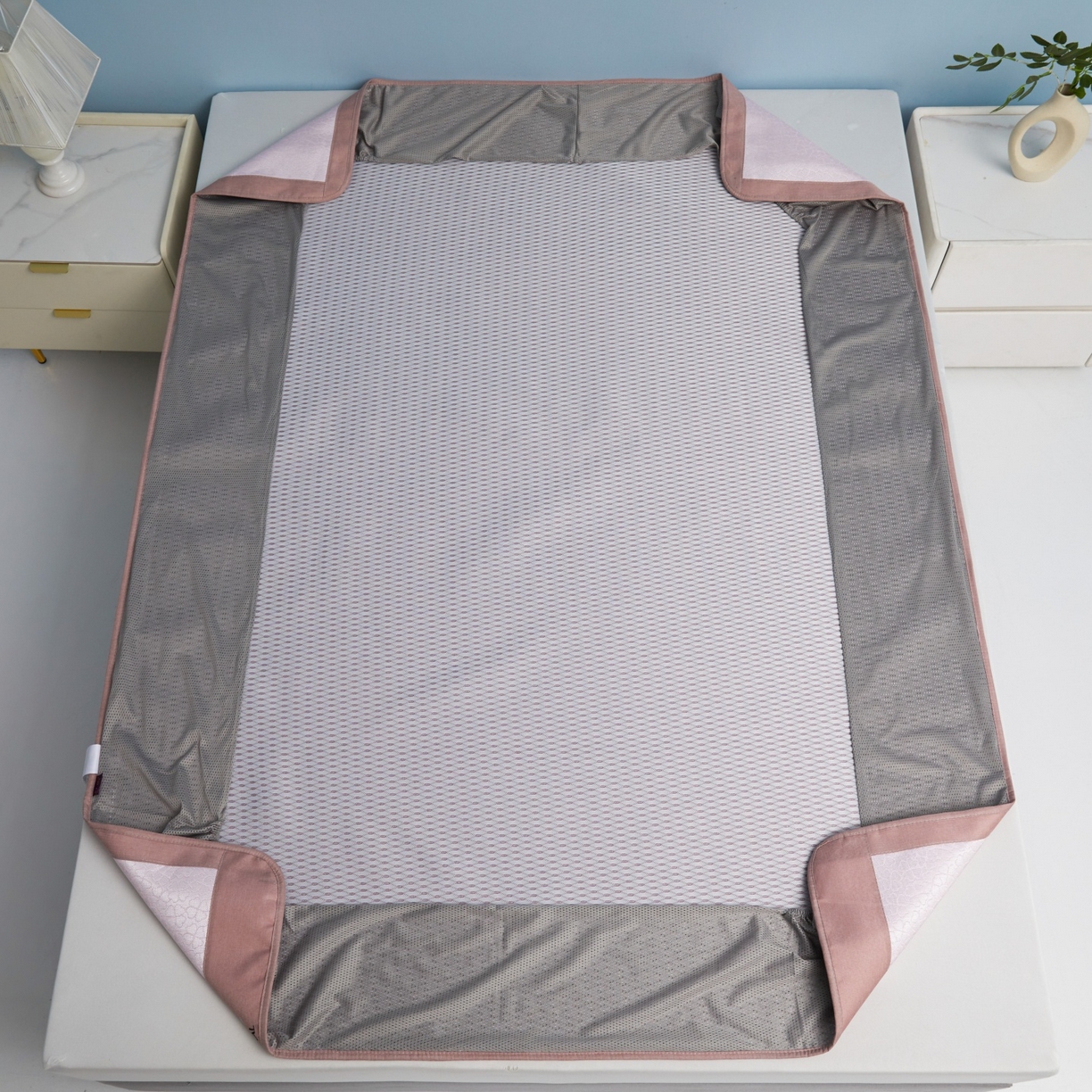 91家纺网 家纺一手货源 找家纺 航途席业 2026新款抗菌提花冰丝席-心相依 心相依-粉床笠款