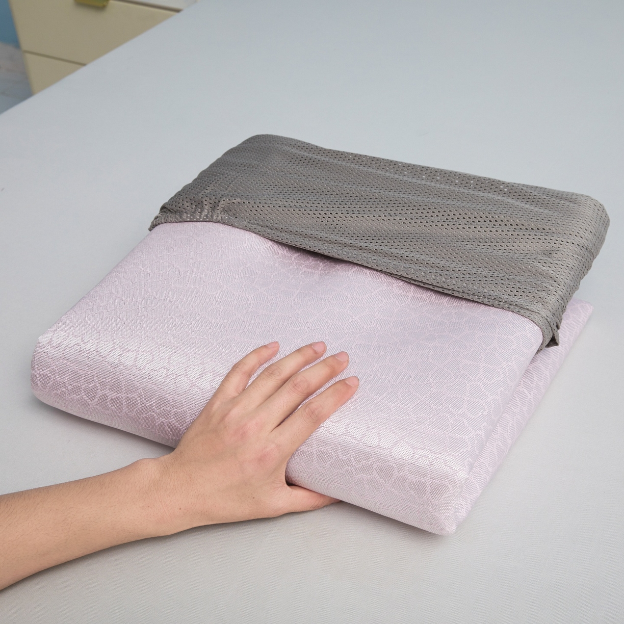 91家纺网 家纺一手货源 找家纺 航途席业 2026新款抗菌提花冰丝席-心相依 心相依-粉床笠款