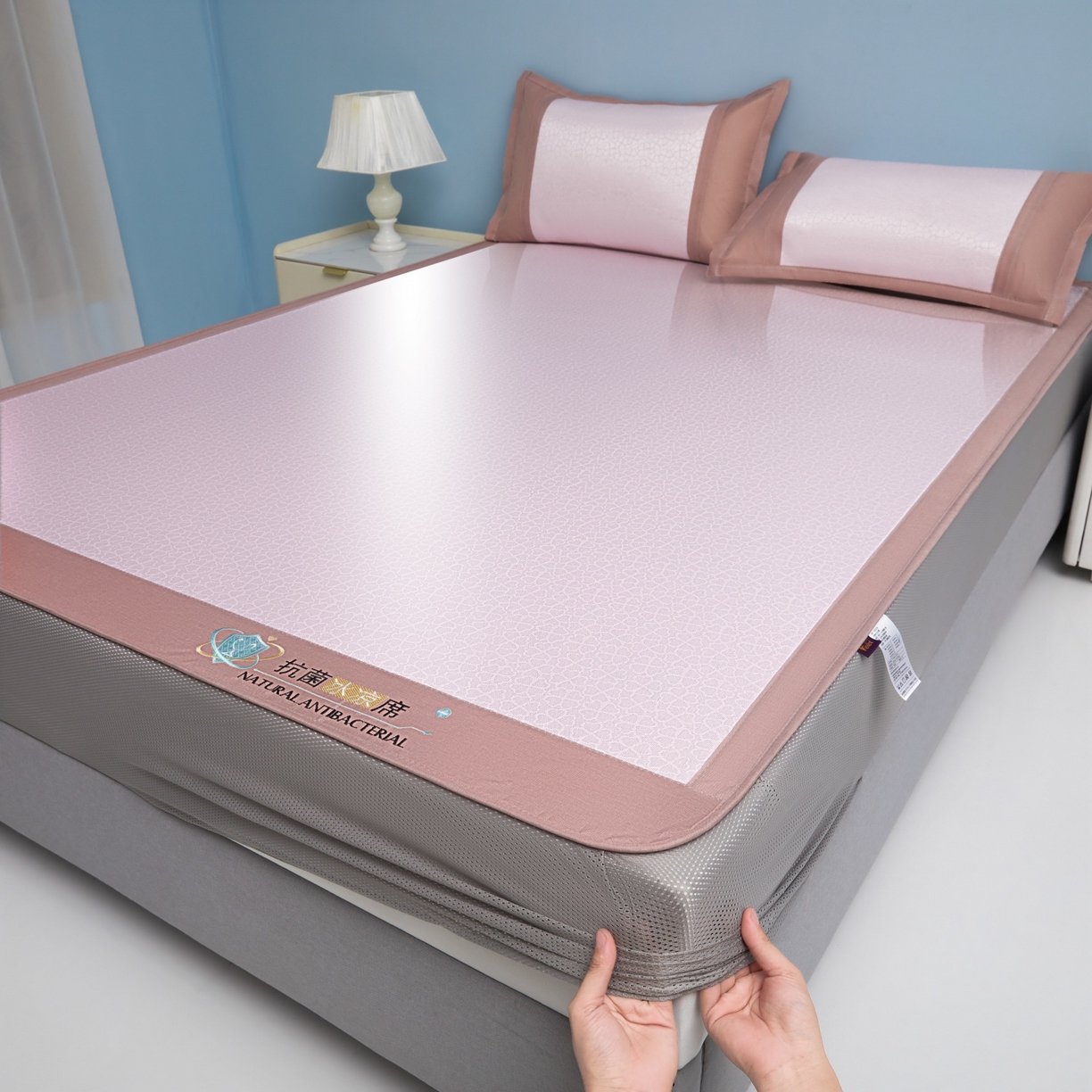 91家纺网 家纺一手货源 找家纺 航途席业 2026新款抗菌提花冰丝席-心相依 心相依-粉床笠款