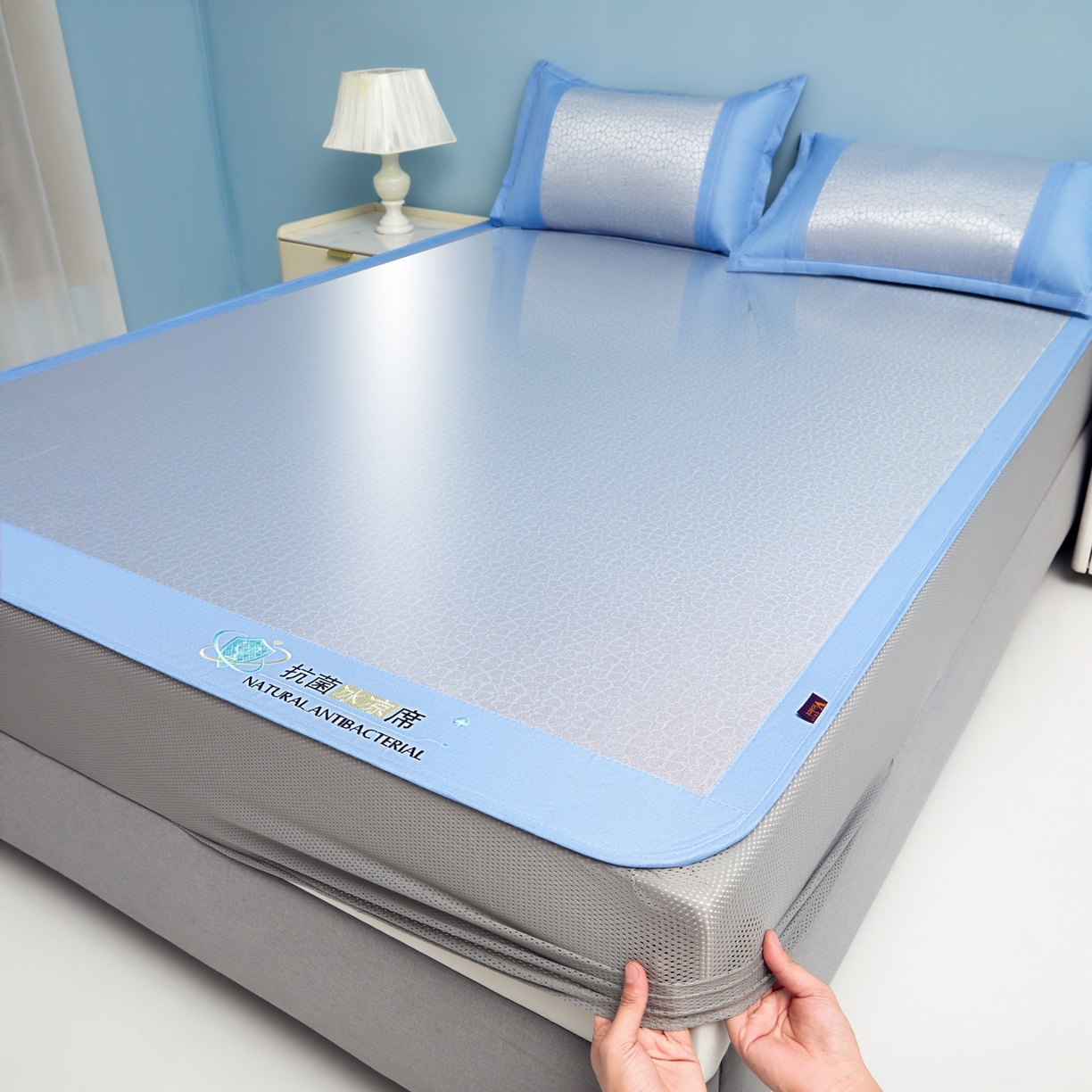 91家纺网 家纺一手货源 找家纺 航途席业 2026新款抗菌提花冰丝席-心相依 心相依-蓝床笠款