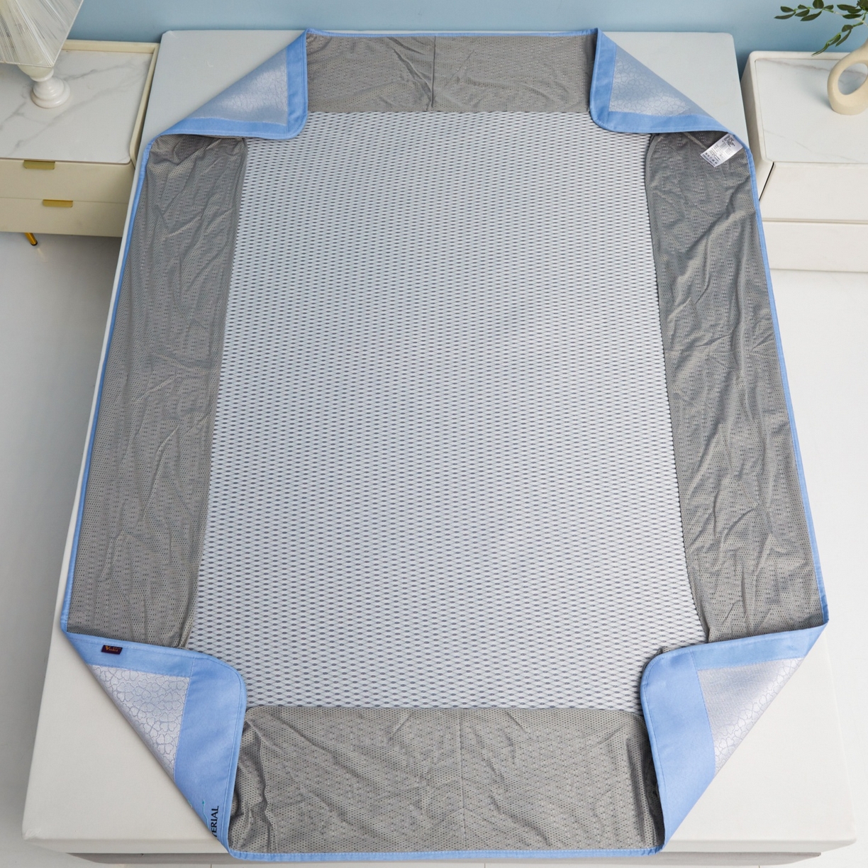 91家纺网 家纺一手货源 找家纺 航途席业 2026新款抗菌提花冰丝席-心相依 心相依-蓝床笠款